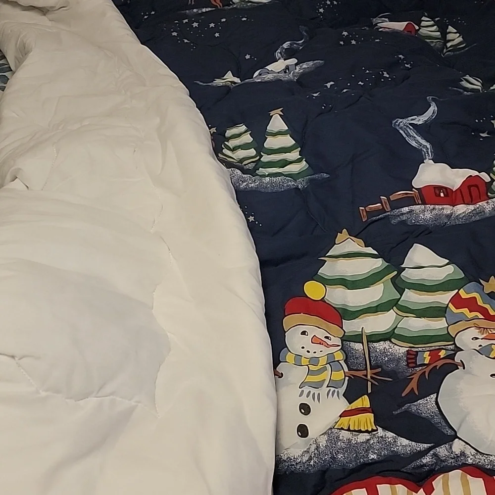 Snowman Twin Comforter from JCPenney. NWOT. 63×86 Inches.